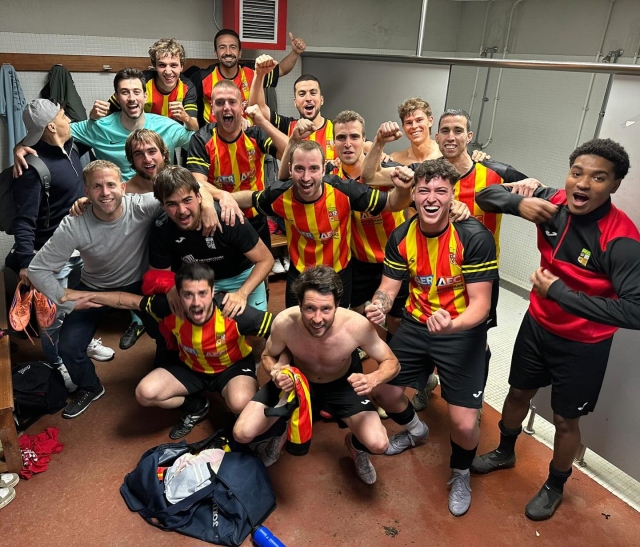 Nou dilluns, nova setmana! ❤️💛Seguim FC Calldetenes!#orgullcalldetenenc