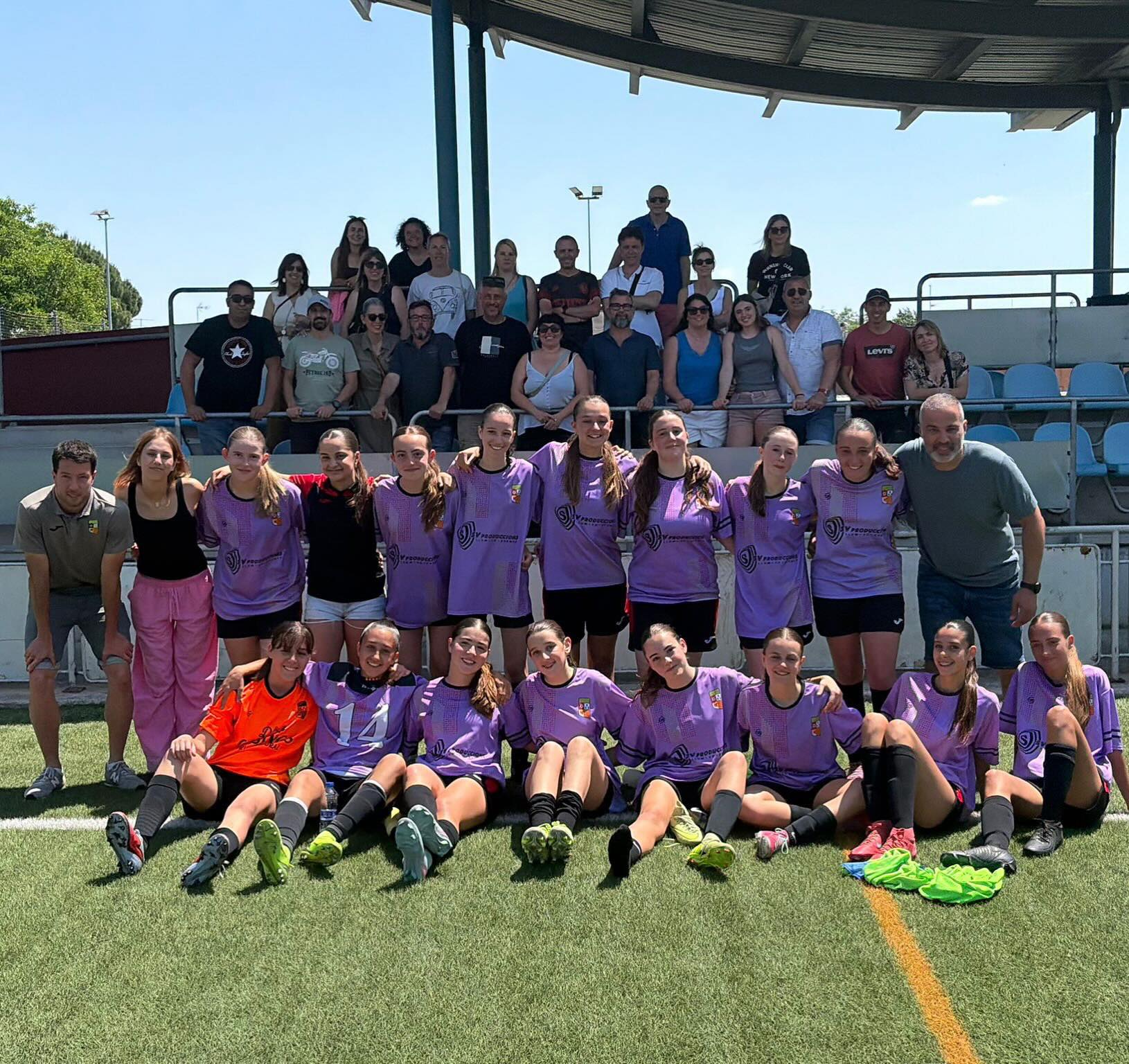 “Acabem la temporada molt contents. Aconseguim complir tots els objectius proposats al principi de la temporada. Tot ha estat possible gràcies a les jugadores. La pròxima temporada intentarem anar a per l’objectiu més gran.” ✍🏻Mister A#orgullcalldetenenca