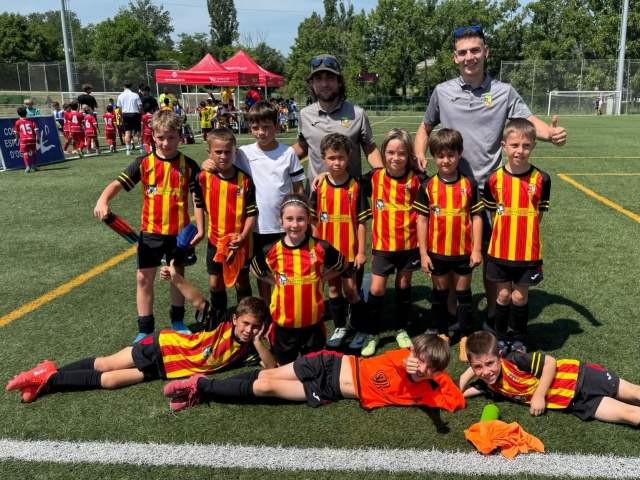 Prebenjamí B & Prebenjamí A💛❤️#orgullcalldetenenc