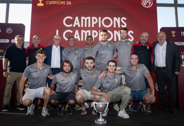 🏆 Nit dels Campions d’Osona 2026 🏆El FC Calldetenes, protagonista a la Nit dels Campions d’Osona 2026 celebrada al Pavelló El Torrental!🥇 Campions de Quarta Catalana
🥇 Campions Benjamí S10 A
🤝 Premi Joc Net de Quarta CatalanaTres reconeixements que premien l’esforç, el treball i els valors que representen el nostre club.Felicitats a jugadors, entrenadors, famílies i a totes les persones que ho han fet possible.Visca el  FC Calldetenes! ❤️💛#FCCalldetenes #NitDelsCampions #Campions #JocNet #orgullcalldetenenc