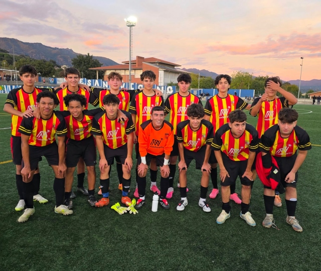 Futbol 11 💪🏻⚽️

#orgullcalldetenenc #orgullcalldetenenca